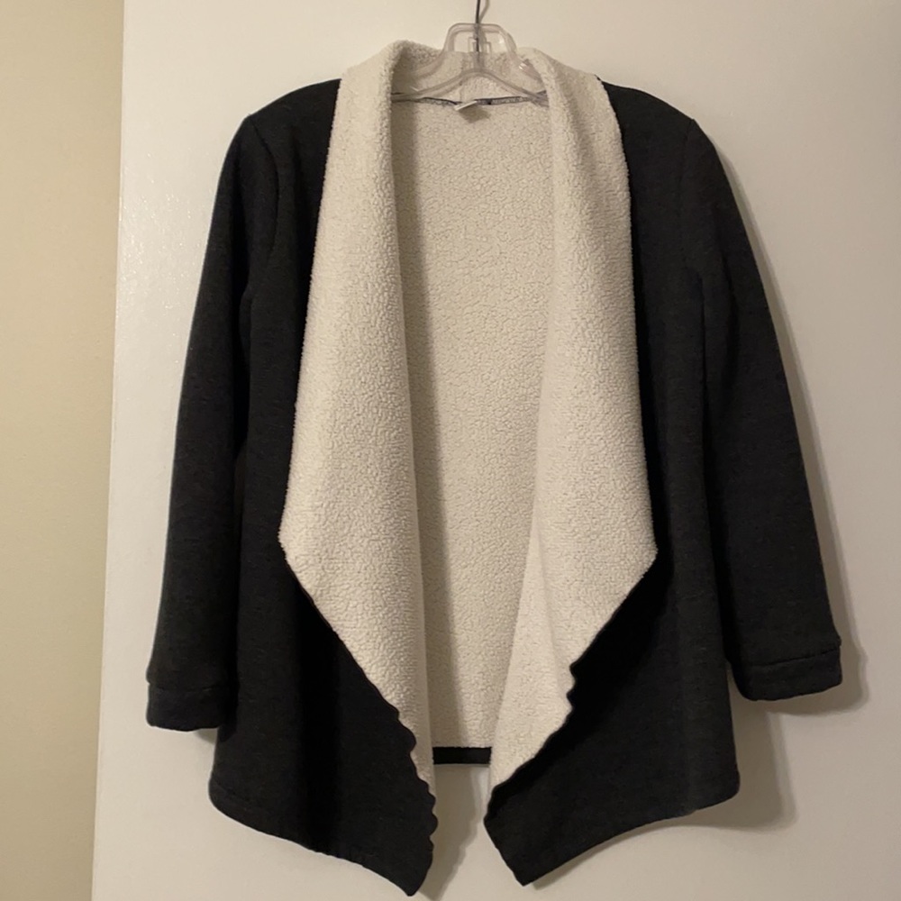 GIRLS OLD NAVY CARDIGAN.